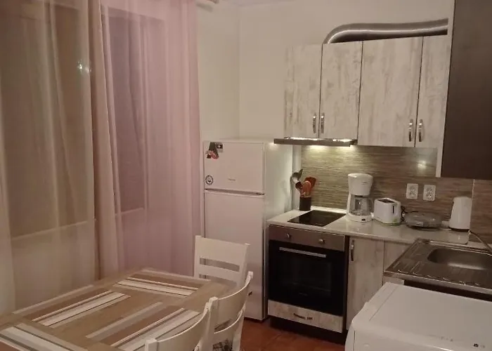 アパート The Old *